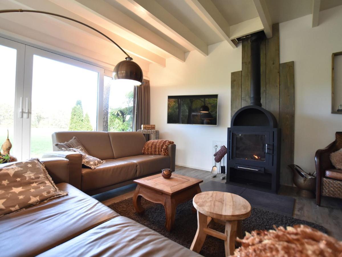 Holiday Home In Reutum Weerselo With Jacuzzi Beekdorp Exterior foto